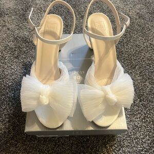 David's Bridal White Bow Heels